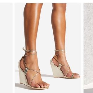 Lakyta Lace Up Wedge